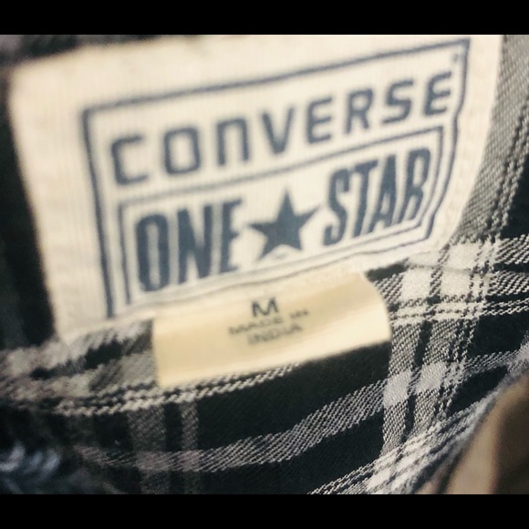 💫EUC💫Converse Button Up Long Sleeves w/ Ruffles - Women Top💫 - Picture 7 of 8